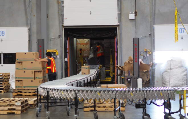 A conveyer belt demonstrates freight classification.