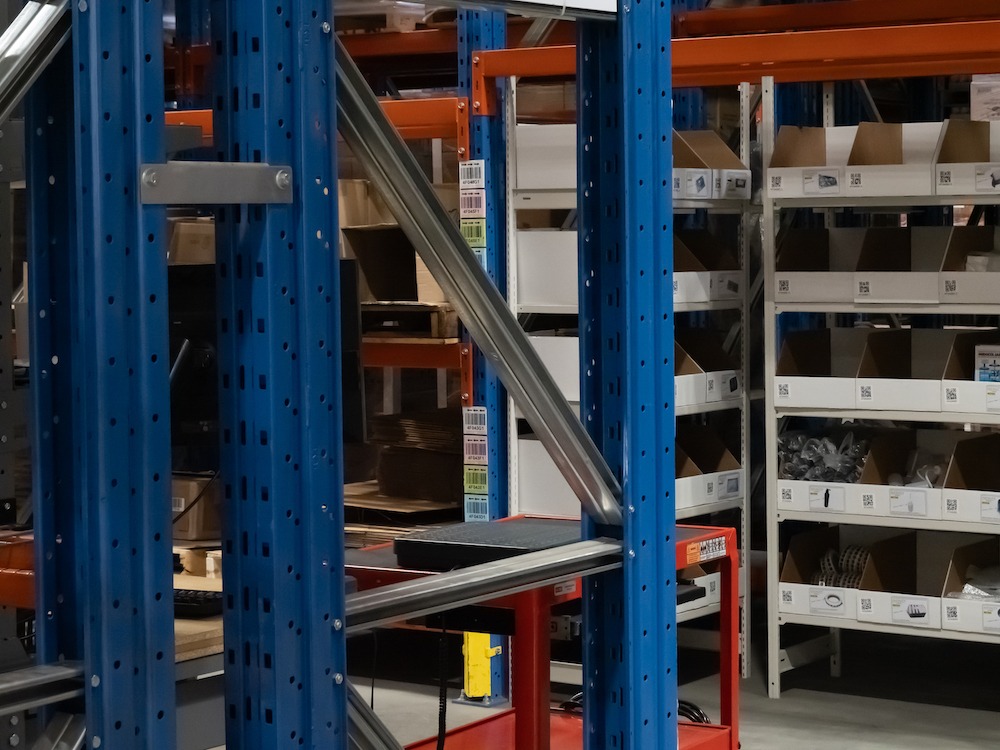 vancouver e-commmerce management Canadian Alliance e-commerce fulfilment centre pick and pack station